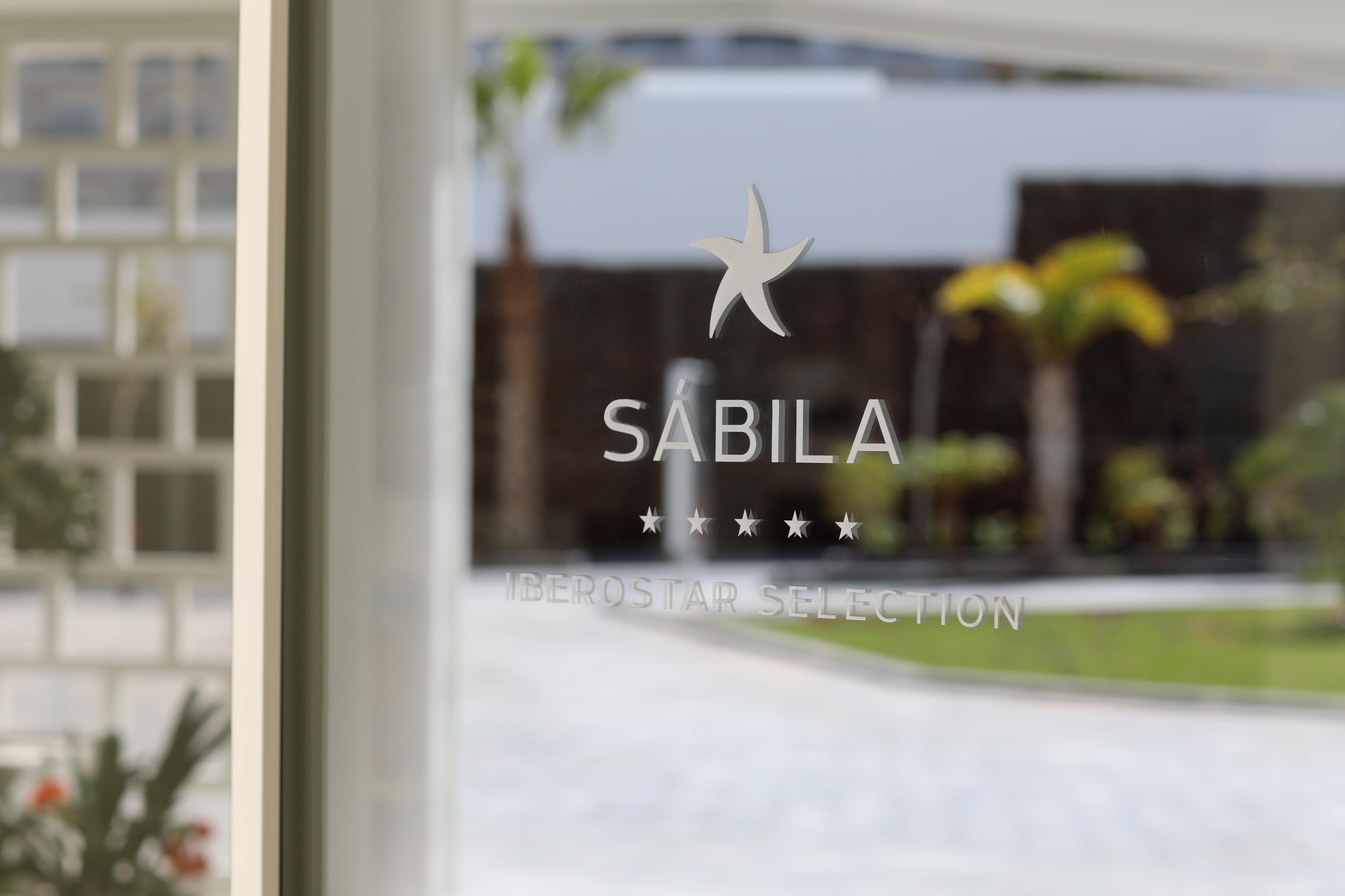 伊波罗之星精选萨比拉酒店-仅供成人入住 阿德耶 外观 照片